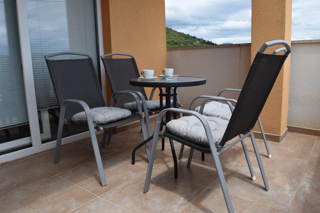 Apartmani Barisic Trogir Exterior photo