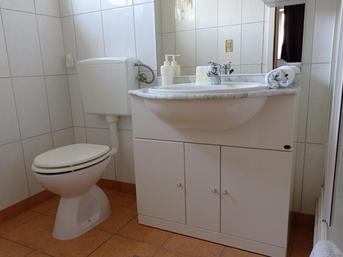 Apartmani Barisic Trogir Exterior photo