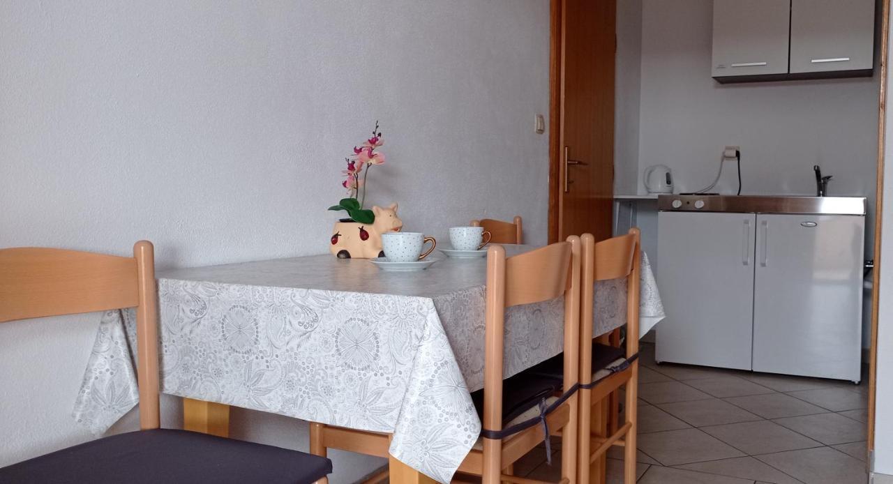 Apartmani Barisic Trogir Exterior photo